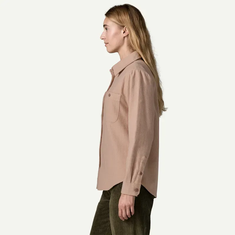 Patagonia Women's Fjord Flannel Shirt in Tundra Twill: Moonrise Taupe-3