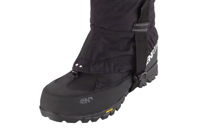 45NRTH Bergraven Gaiter in Black-1