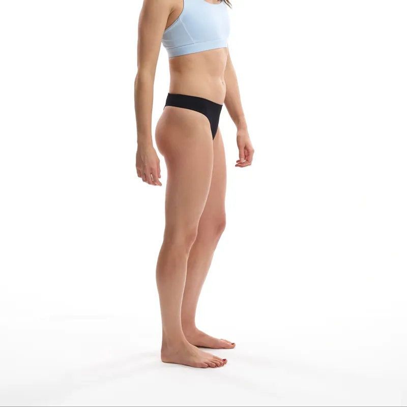 Paradis Sport Women's Seamless Thong in Black-4