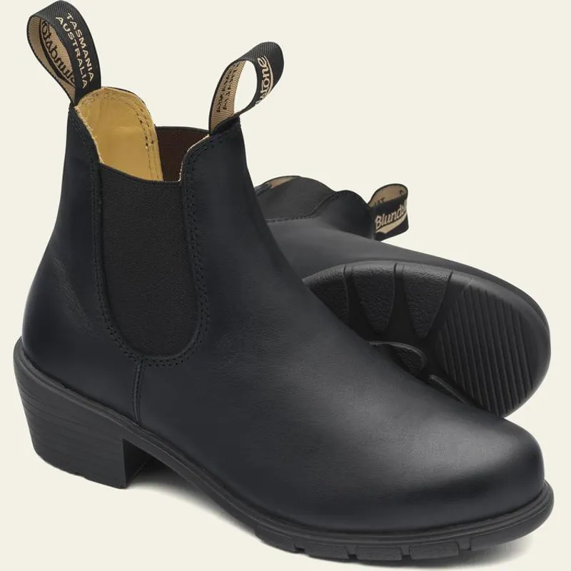 Blundstone 1671 Heeled Boot In Black