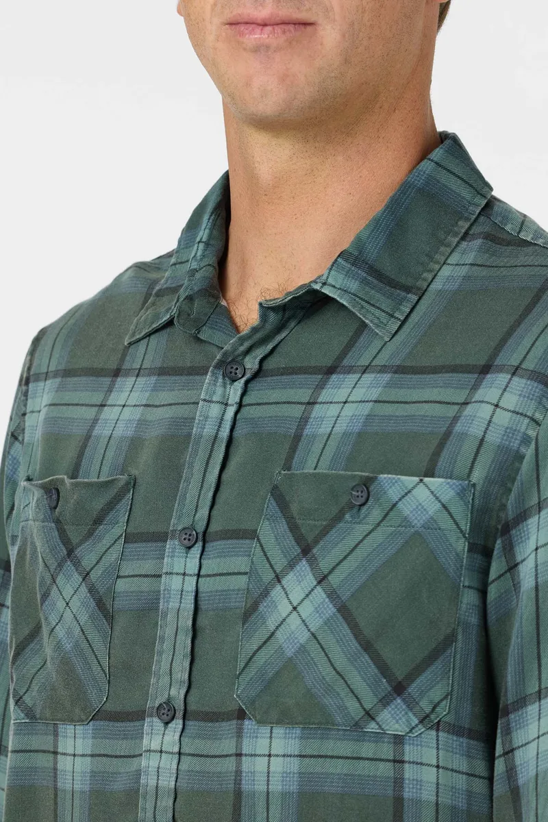 O'Neill O'Riginals Printed Flannel Long Sleeve Shirt in Hunter Green-5