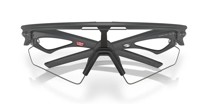 Oakley Sphaera Slash in Carbon w/Clear to Black Iridium Photochromic-4