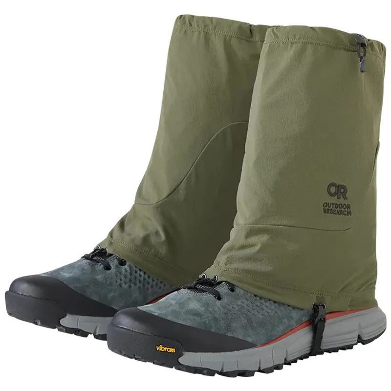 Outdoor Research Bugout Ferrosi Thru Gaiters in Fatigue