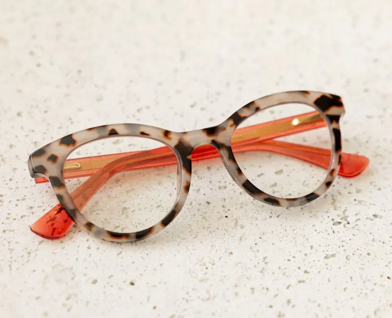 Peepers Tribeca Blue Light Readers in Gray Tortoise/Coral-3