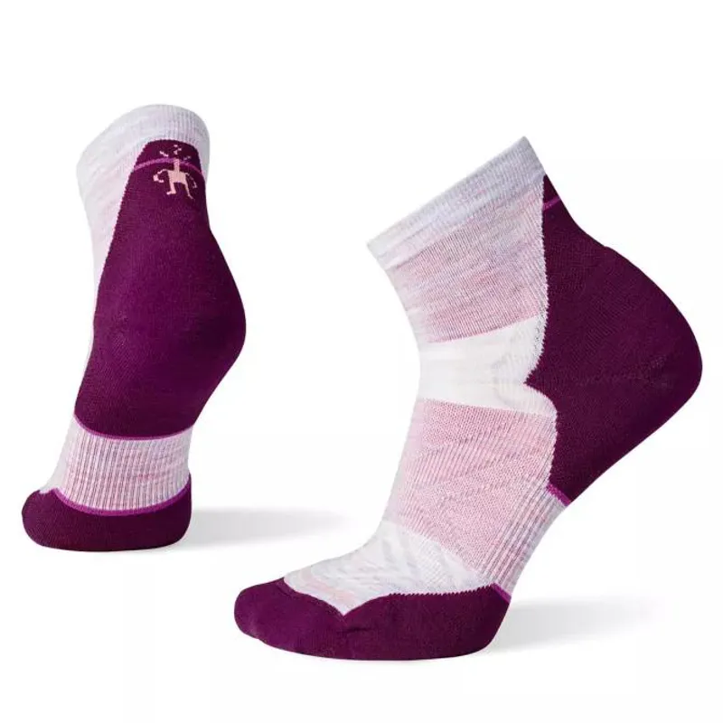 Smartwool Women's Run Ankle Socks in Purple Eclipse