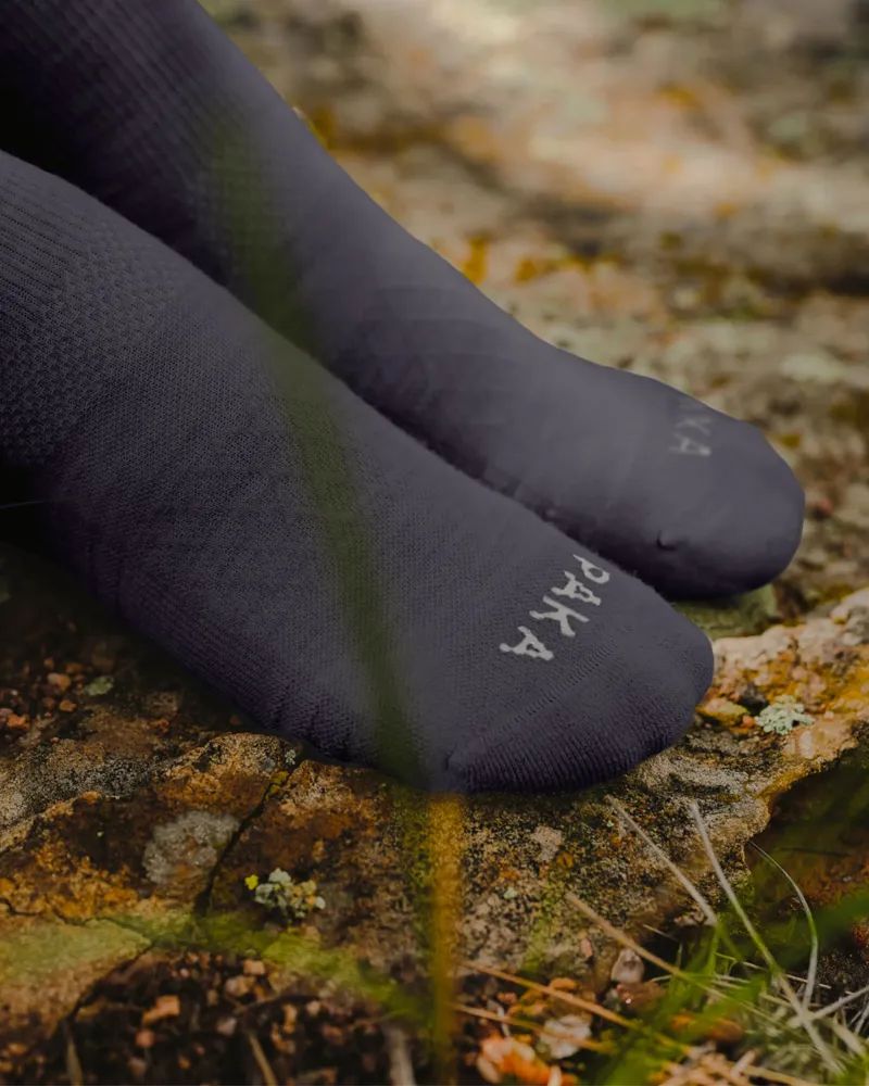 Paka Trail 3/4 Crew Socks in Black-3