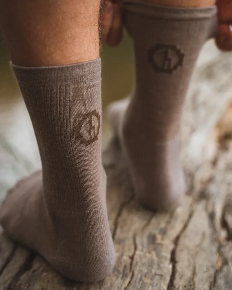 Paka Trail 3/4 Crew Socks in Walnut-2