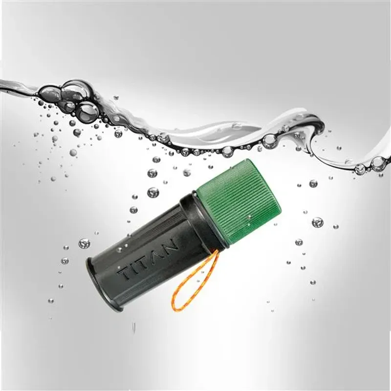 UCO Titan Stormproof Match Kit in Green-2