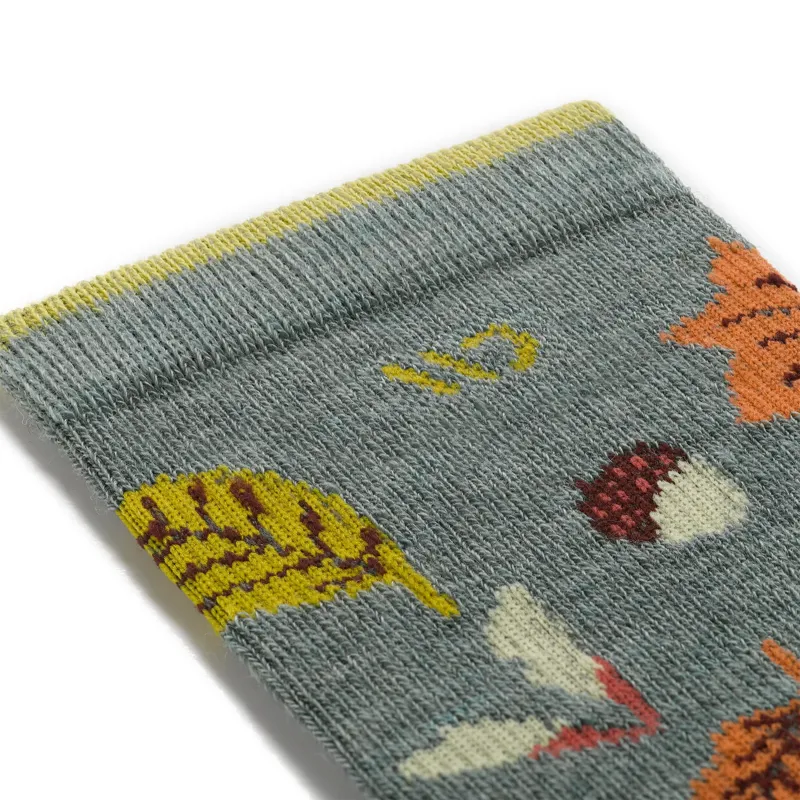 Wide Open Women's Fall In Love Crew Socks in Seafoam-1
