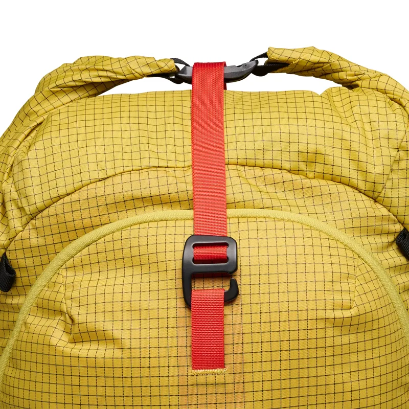 Black Diamond Cirque 35 Backpack in Sulphur Green-2