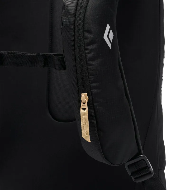 Black Diamond Dawn Patrol 15 Backpack in Black-2