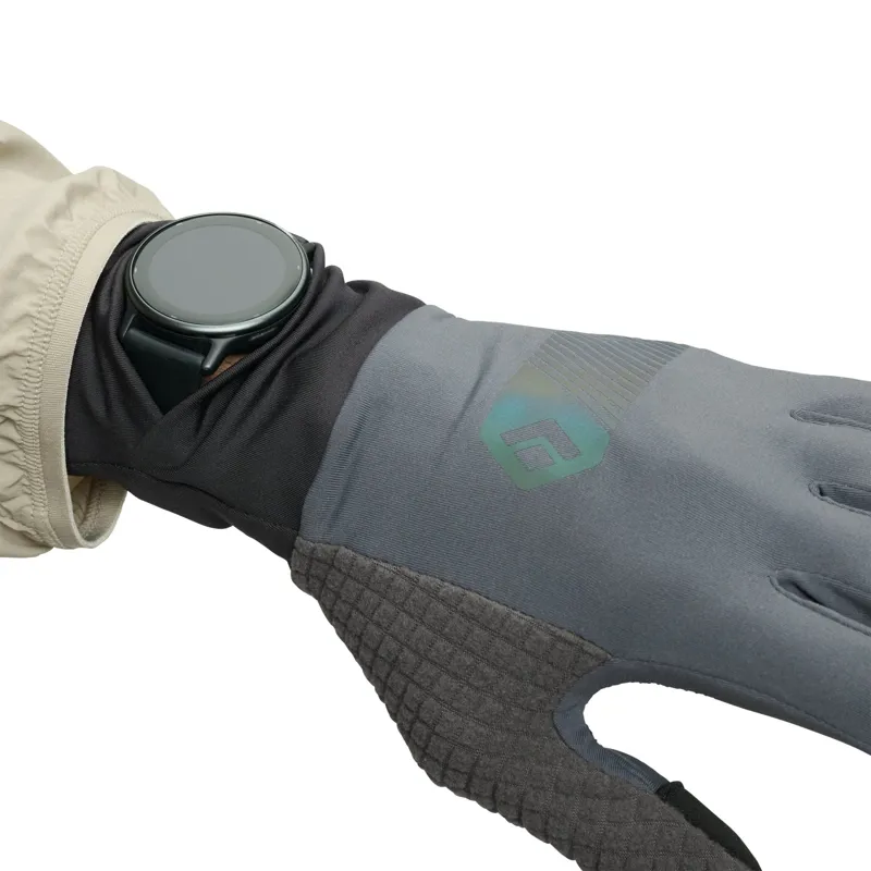 Black Diamond Deploy Gloves in Carbon-2