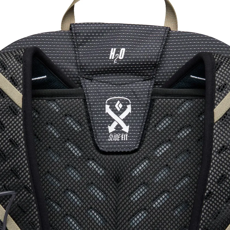 Black Diamond Trail Vista 20 Backpack in Black Carbon-2