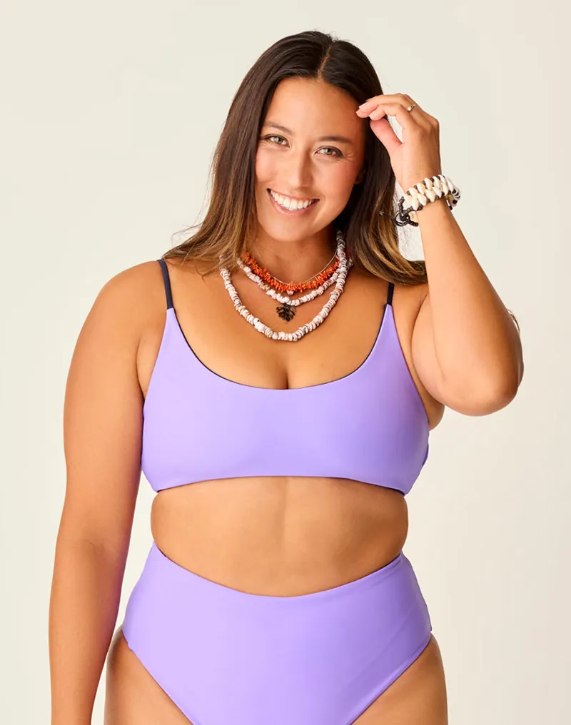 Carve Designs Escondido Compression Reversible Top in Navy and Aster-3