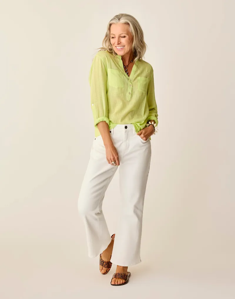 Carve Designs Sylvie Crop Flare in White