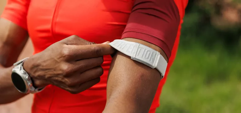 Coros Heart Rate Monitor in Grey-7