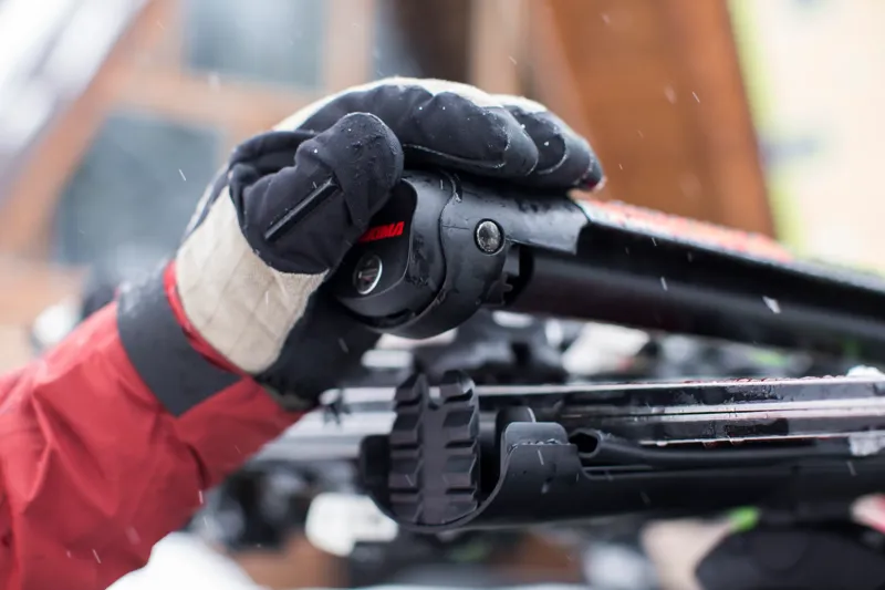 Yakima FatCat EVO 4 Ski and Snowboard Mount-6