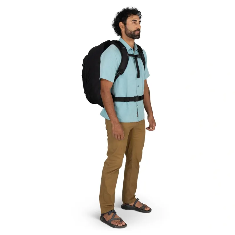 Osprey Farpoint 55 Travel Pack in Black-4