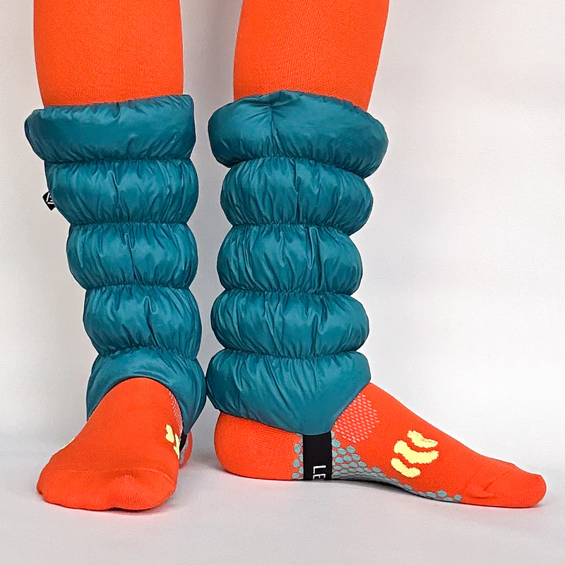 Gear Envie Hikas Reflective Gaiter in Ocean Depth