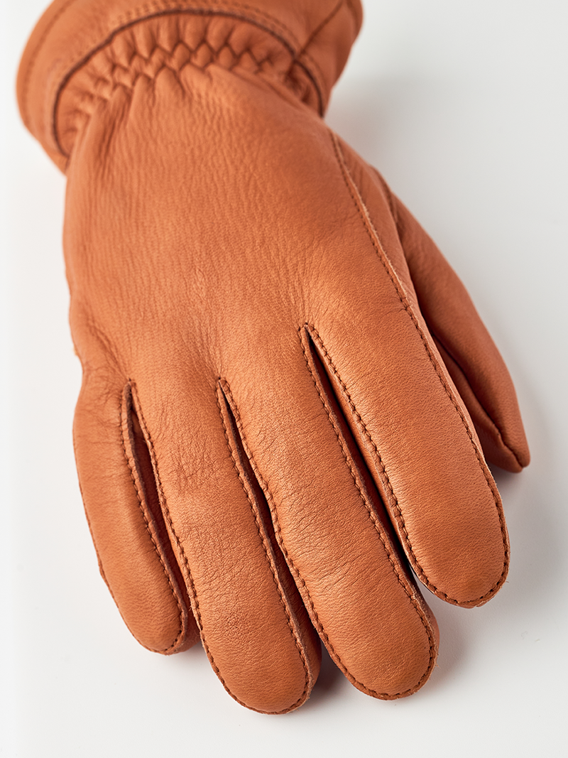 Hestra Women's Buvika Deerskin Glove in Cork-1