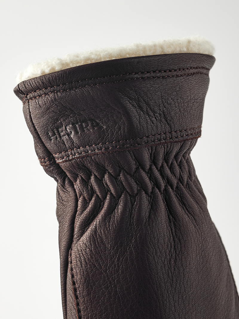 Hestra Women's Buvika Deerskin Glove in Chocolate-3