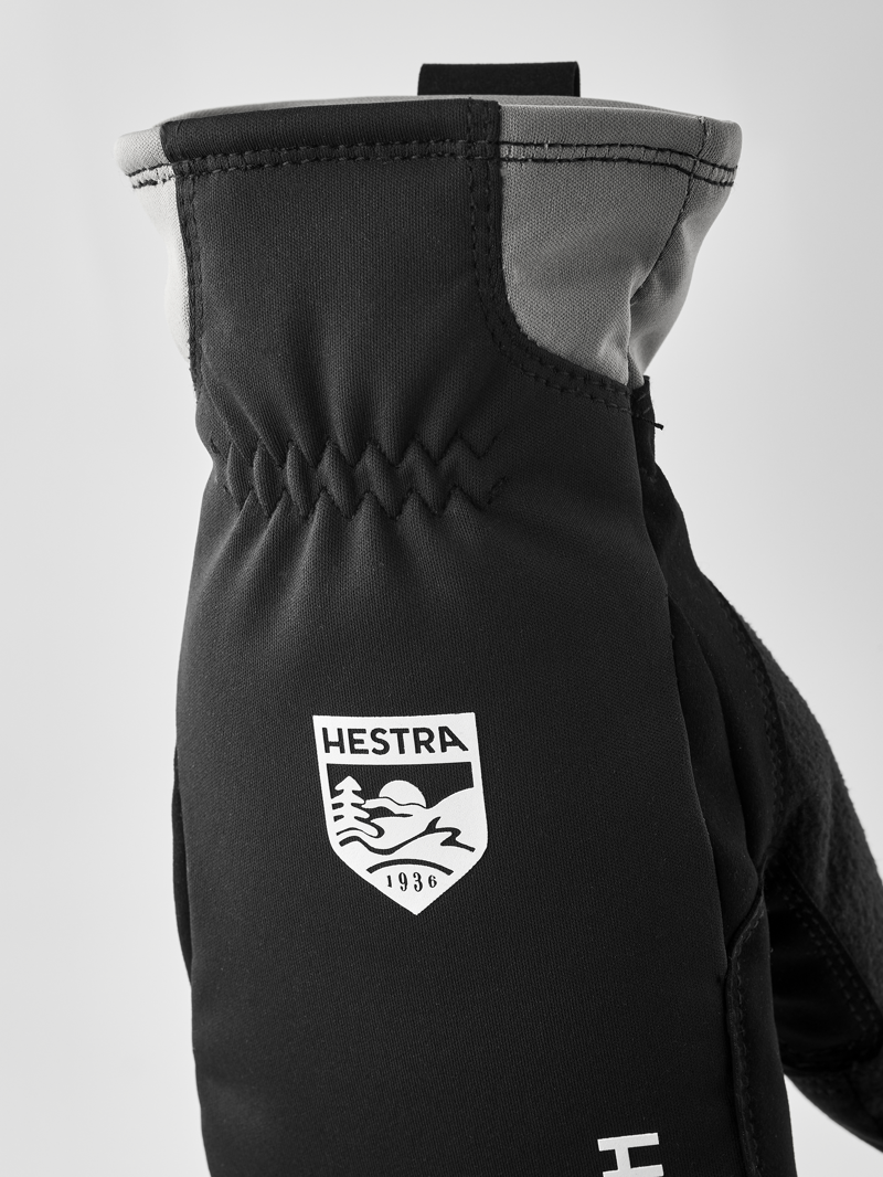 Hestra Women's XC Primaloft Mitt in Black-3