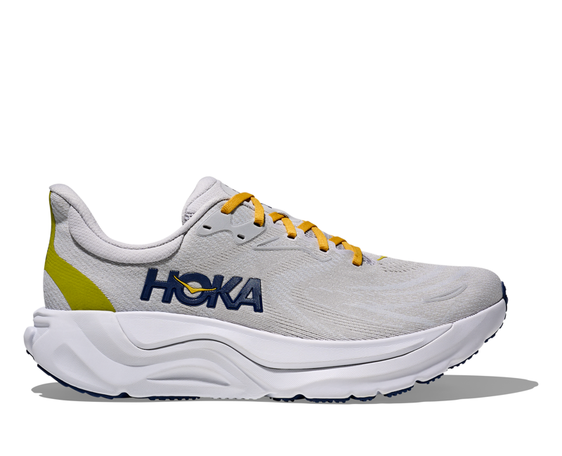 Hoka Arahi 8 Running Shoe in Stardust/Cosmic Grey