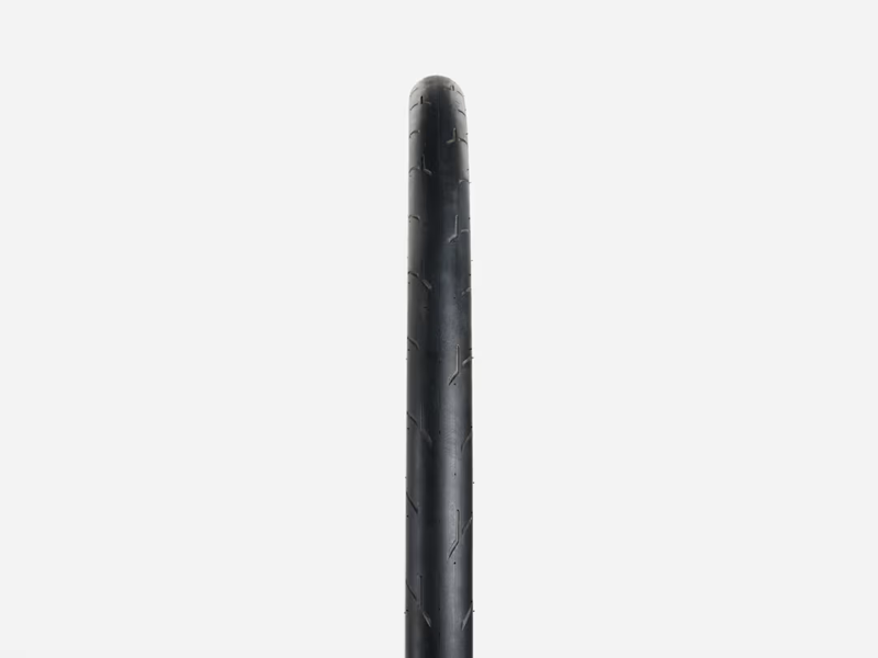 Bontrager Hard-Case Max Pro TLR Road Tire 700C x 26mm-1