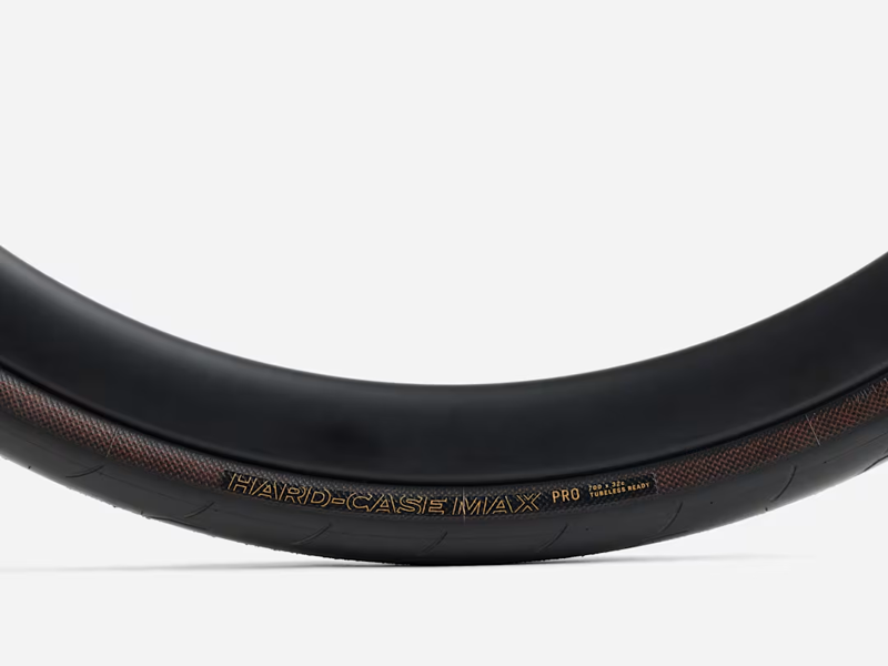 Bontrager Hard-Case Max Pro TLR Road Tire 700C x 26mm-2