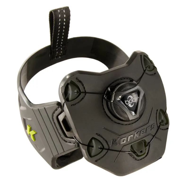 Korkers Ice Commuter Cleats in Black/Green-4