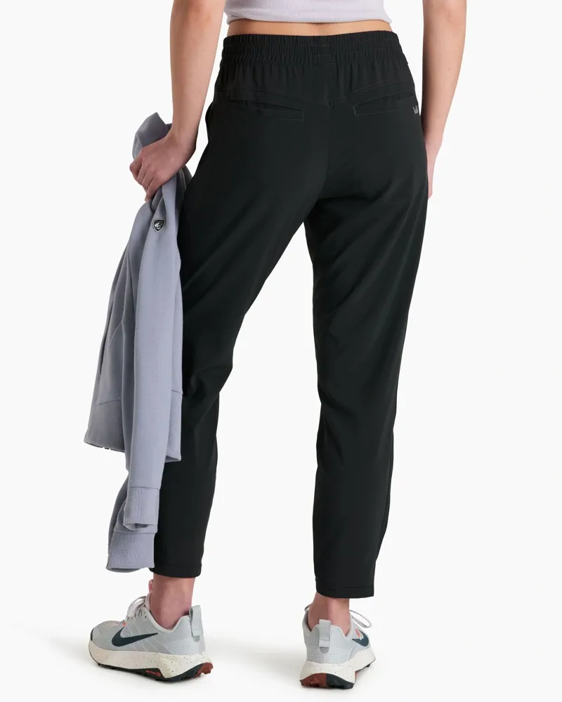 Kuhl Women's Vantage Crop Pant in Black-1