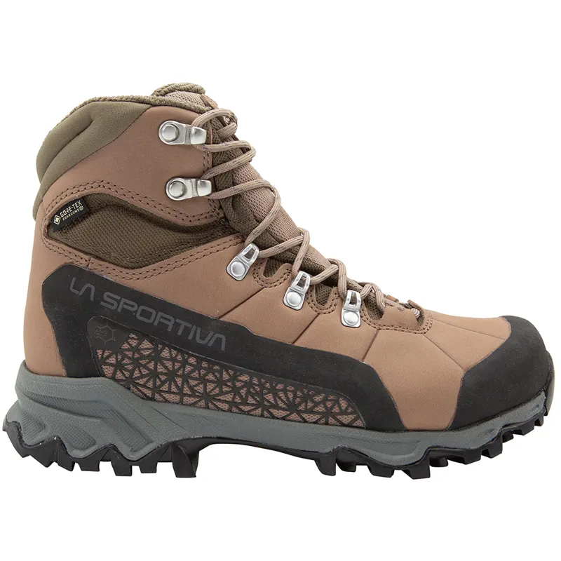 La Sportiva Women's Nucleo High II GTX Boots in Cedar and Sand Dune