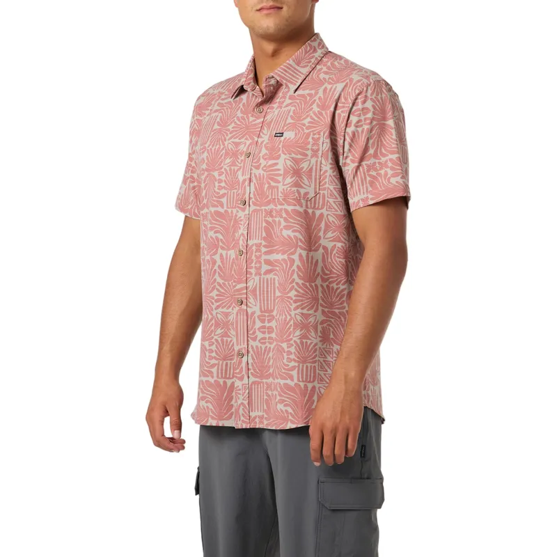 O'Neill Clothing UPF Slub Standard SS Woven Shirt in Khaki-2