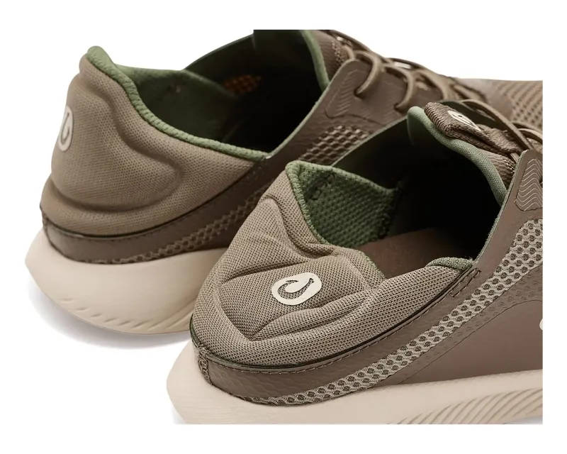 OluKai Kialoa in Clay/Mustang-5