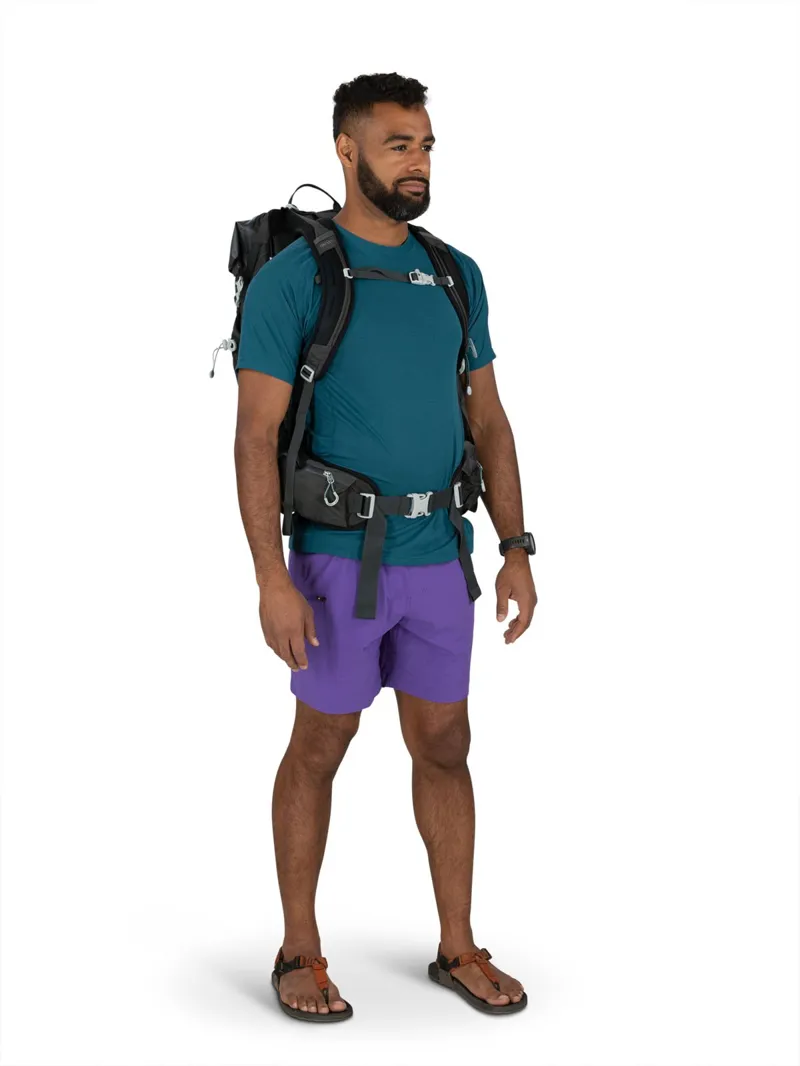 Osprey Downburst 26 in Dark Charcoal-7