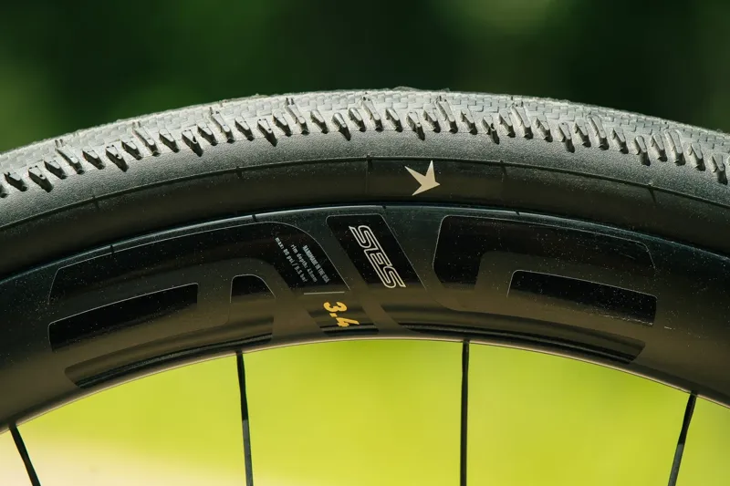 Otso Waheela C Special Edition GRX Gravel Bike in Rainbow Sparkles-9