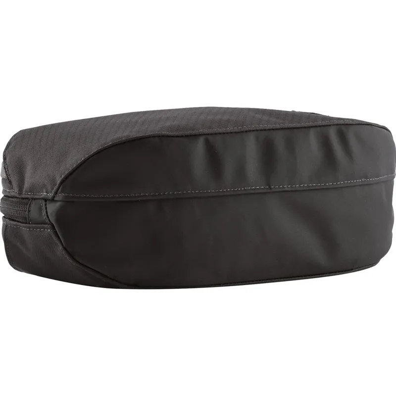Patagonia Black Hole Cube 3L in Black