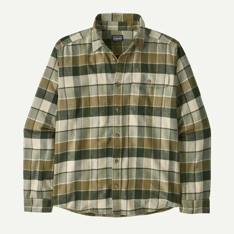 Patagonia Lightweight Fjord Flannel Shirt in Rocky/Old Growth Green