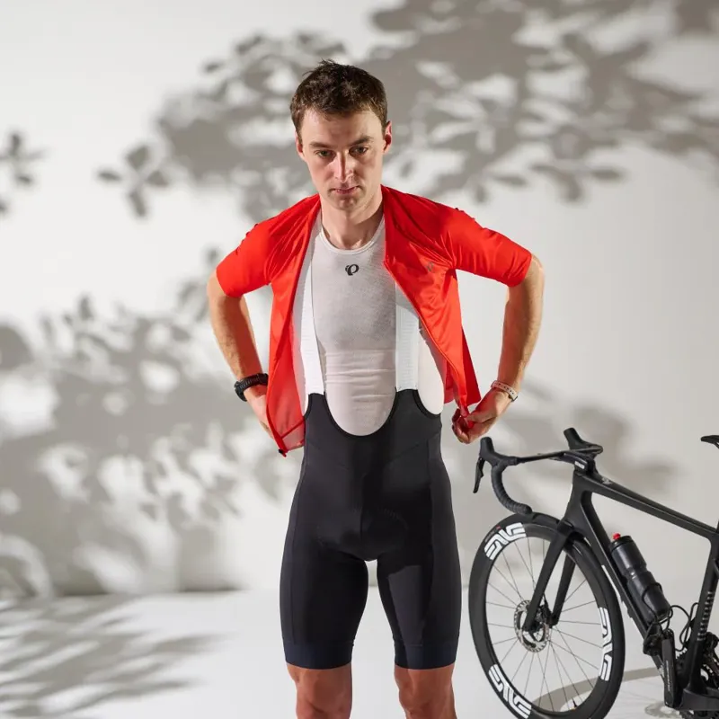 Pearl Izumi PI/Red Bib Shorts in Black-8