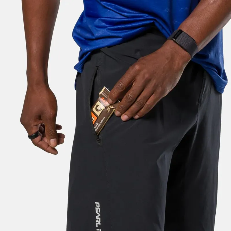 Pearl Izumi Summit Short With Liner in Black-6