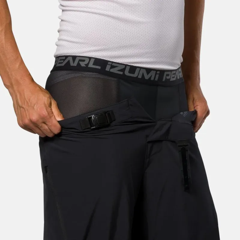 Pearl Izumi Transfer Liner Shorts in Black-2