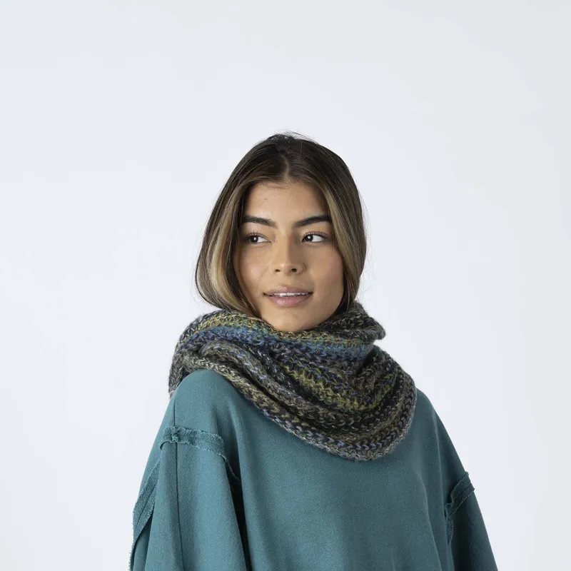 Pistil Alora Infinity Scarf in Navy-1