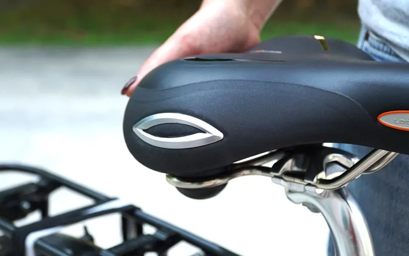 Selle Lookin Stracciatella Relaxed Unisex Saddle 260mm x 220mm-6