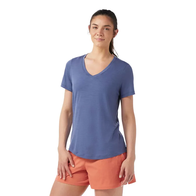 Smartwool Women's Active Ultralite V-Neck Short Sleeve in Nightfall Blue