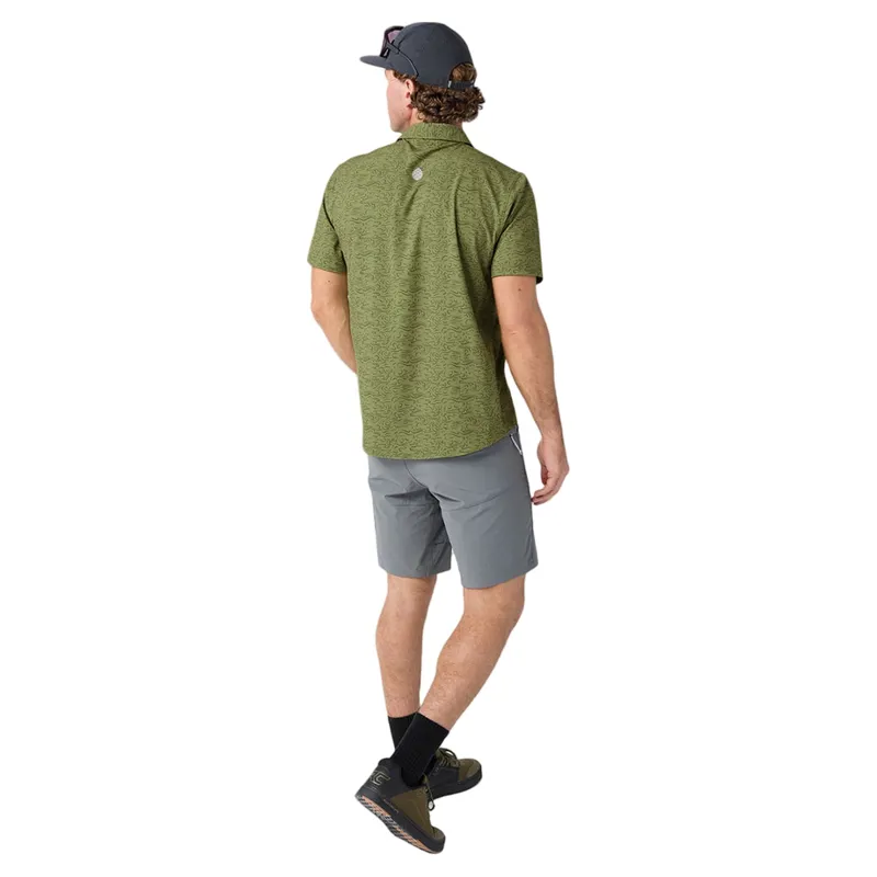 Stio Shifter Short Sleeve Shirt in Terrain Clouds-3