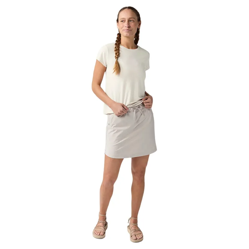 Stio Women's Divide Tee SS in Mountain Goat Heather-3
