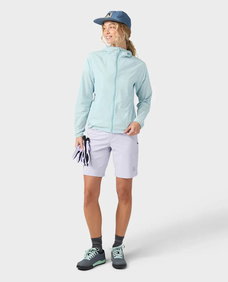 Stio Women's Second Light Windshell in Windchill-3