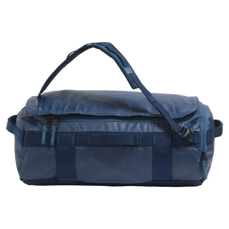 The North Face Base Camp Voyager Duffel 32L in Shady Blue/Summit Navy