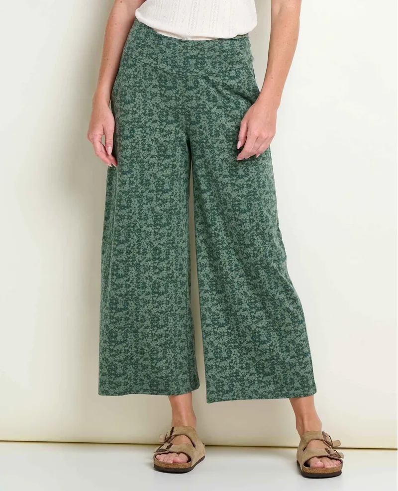 Toad and Co. Women's Chaka Wide Leg Crop Pant in Cilantro Print