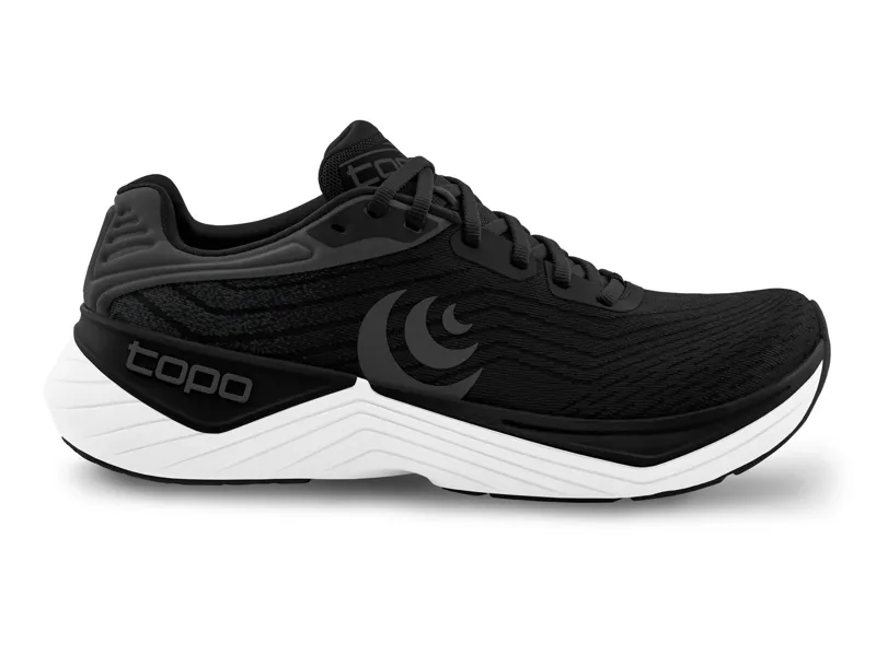 Topo Athletic Women's Ultrafly 5 in Black/White